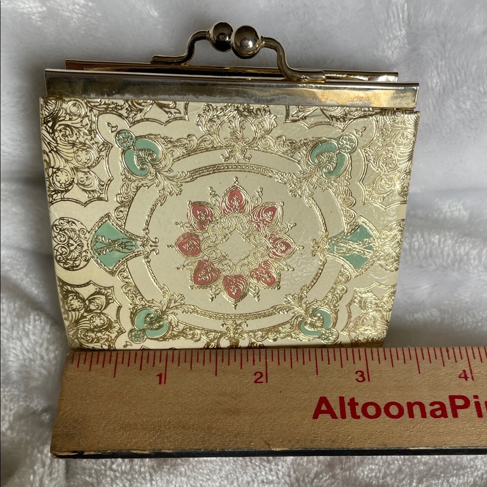 Vintage Leather Coin Purse - Picture 1 of 10